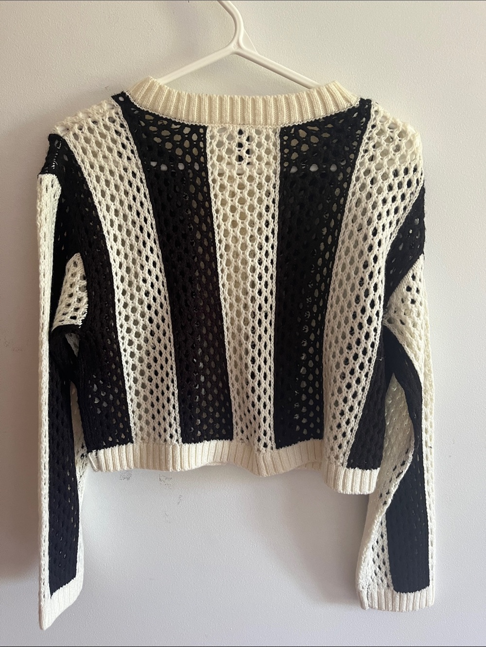 H&M Black and Cream Open-Knit Button Cardigan - Picture 2 of 3